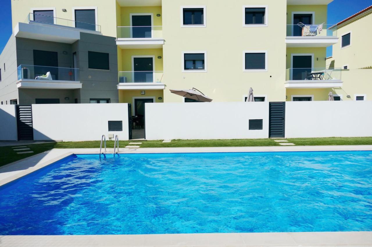 Baleal Poolfront Apartment Kültér fotó